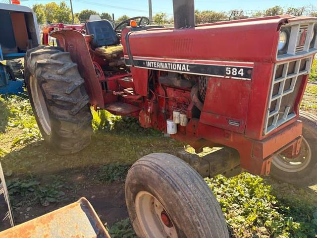 Image of International Harvester 584 equipment image 4