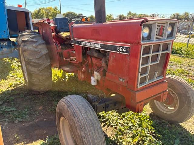 Image of International Harvester 584 equipment image 3