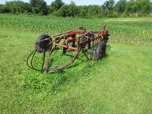 Image of International Harvester 60 equipment image 1