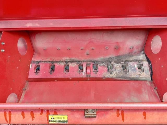 Image of International Harvester 6200 equipment image 4