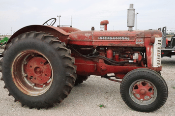 Main image International Harvester 650