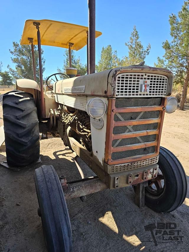 Image of International Harvester 660 equipment image 4