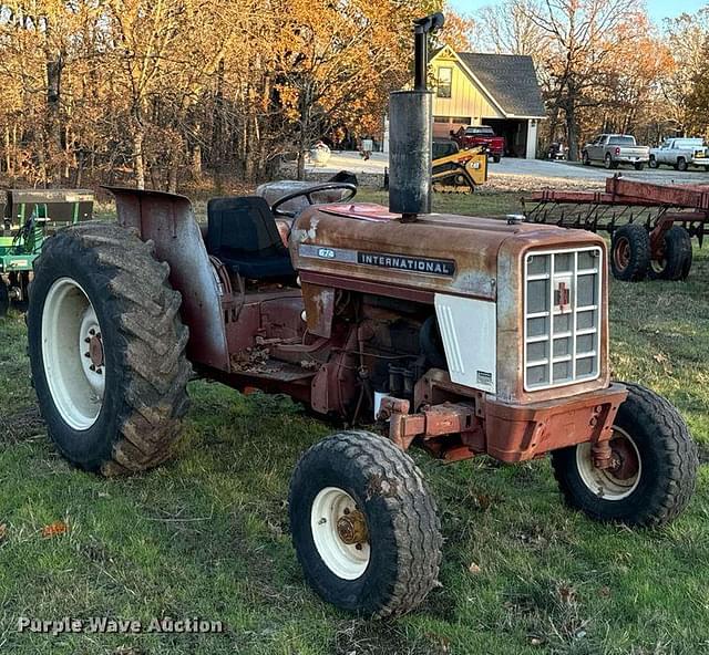 Image of International Harvester 674 equipment image 2