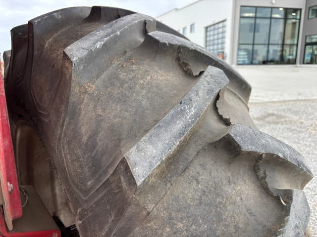 Image of International Harvester 706 equipment image 4