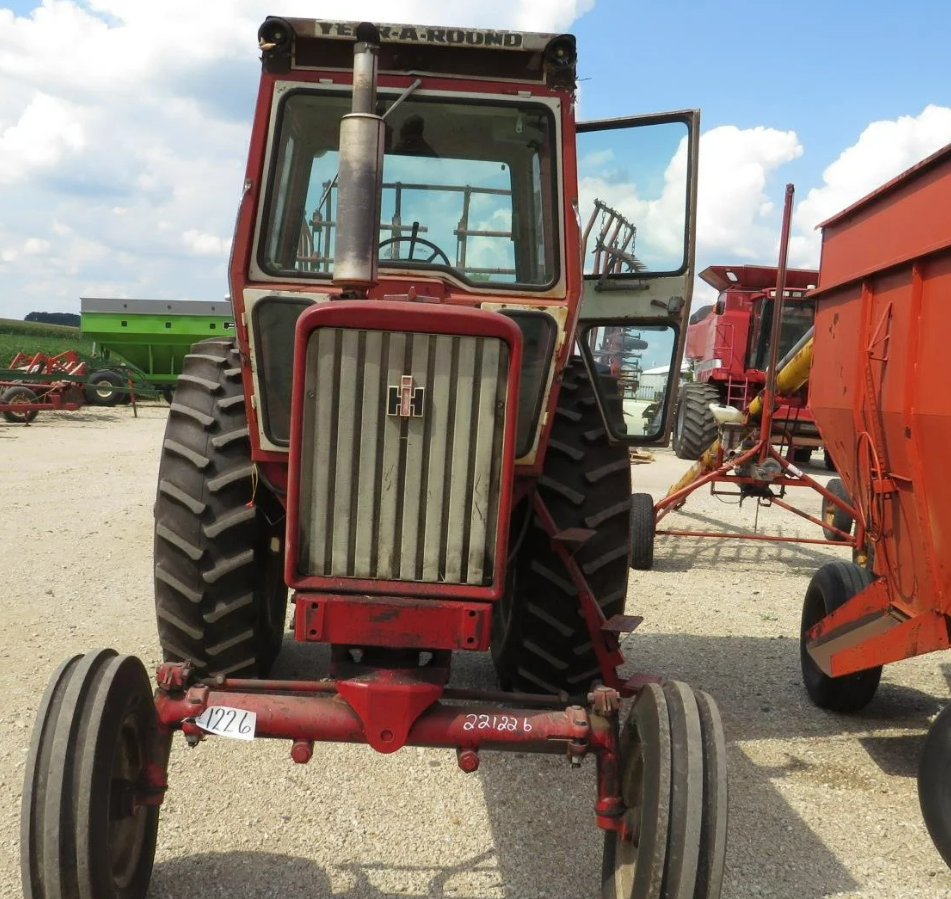 Main image International Harvester 706