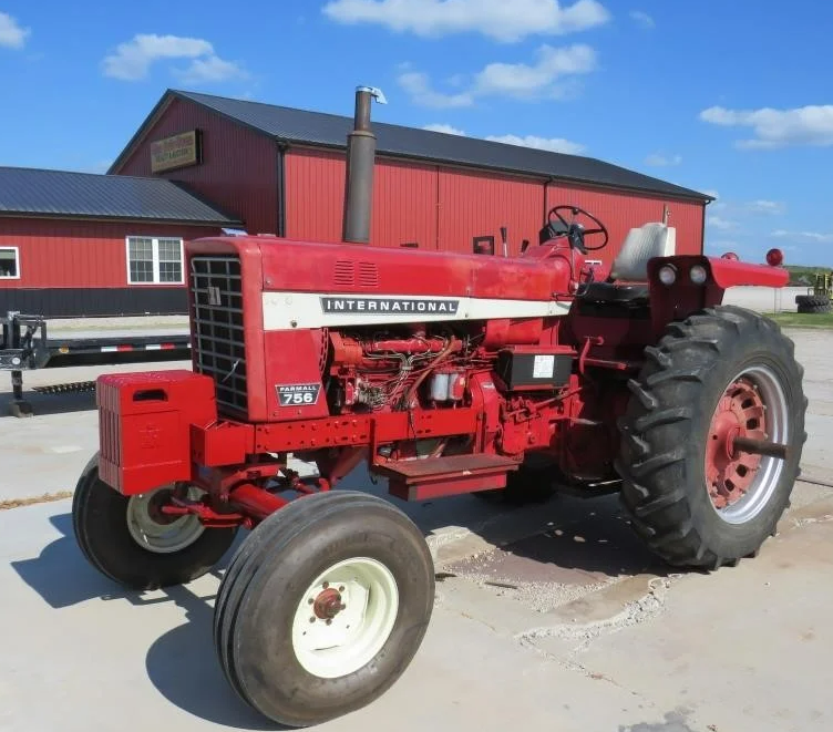 Main image International Harvester 756
