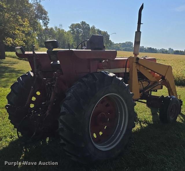 Image of International Harvester 756 equipment image 4
