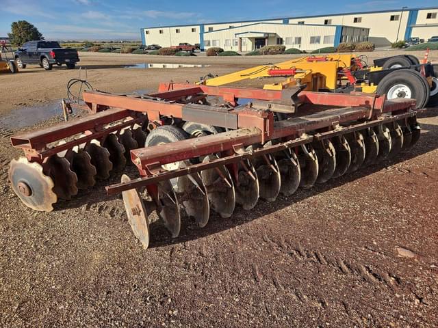 Image of International Harvester 770 equipment image 1