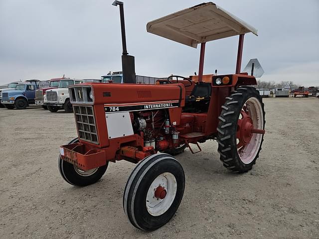 Image of International Harvester 784 equipment image 2