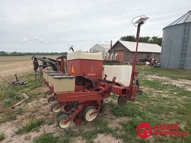 Image of International Harvester 800 Cyclo Air equipment image 3