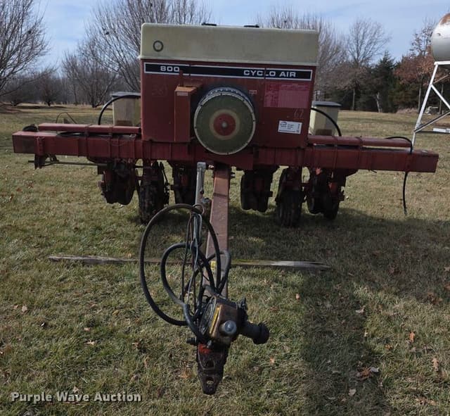 Image of International Harvester 800 Cyclo Air equipment image 1