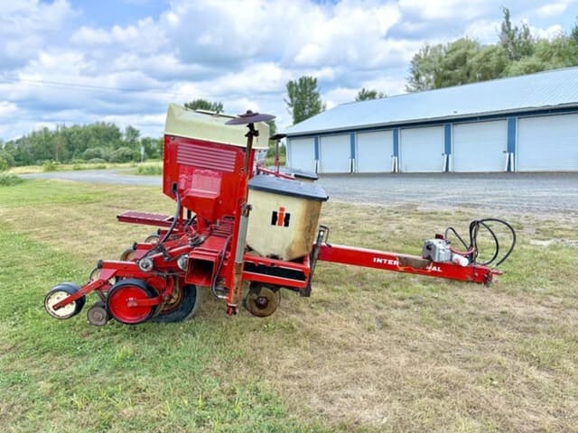 Image of International Harvester 800 Cyclo Air equipment image 3