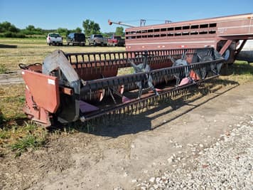 Main image International Harvester 820