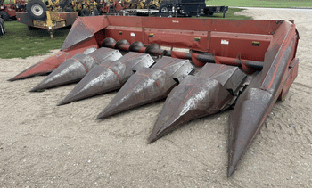International Harvester 854 Equipment Image0