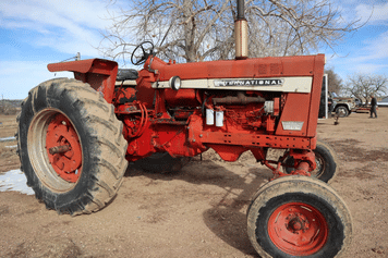 Main image International Harvester 856