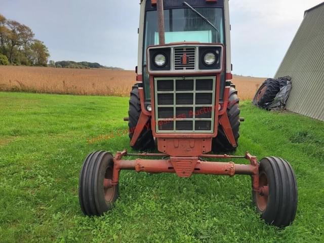 Image of International Harvester 886 equipment image 4