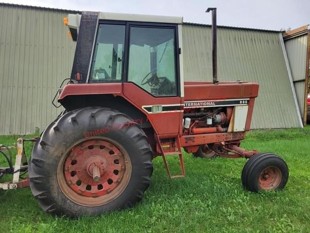 Image of International Harvester 886 equipment image 2