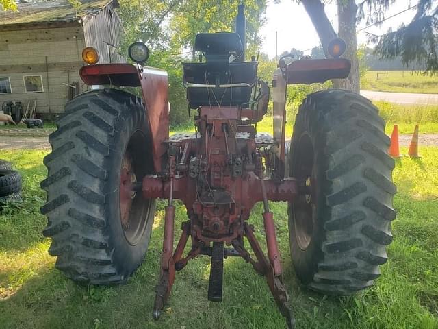 Image of International Harvester 966 equipment image 3