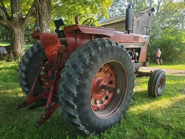 Image of International Harvester 966 equipment image 4