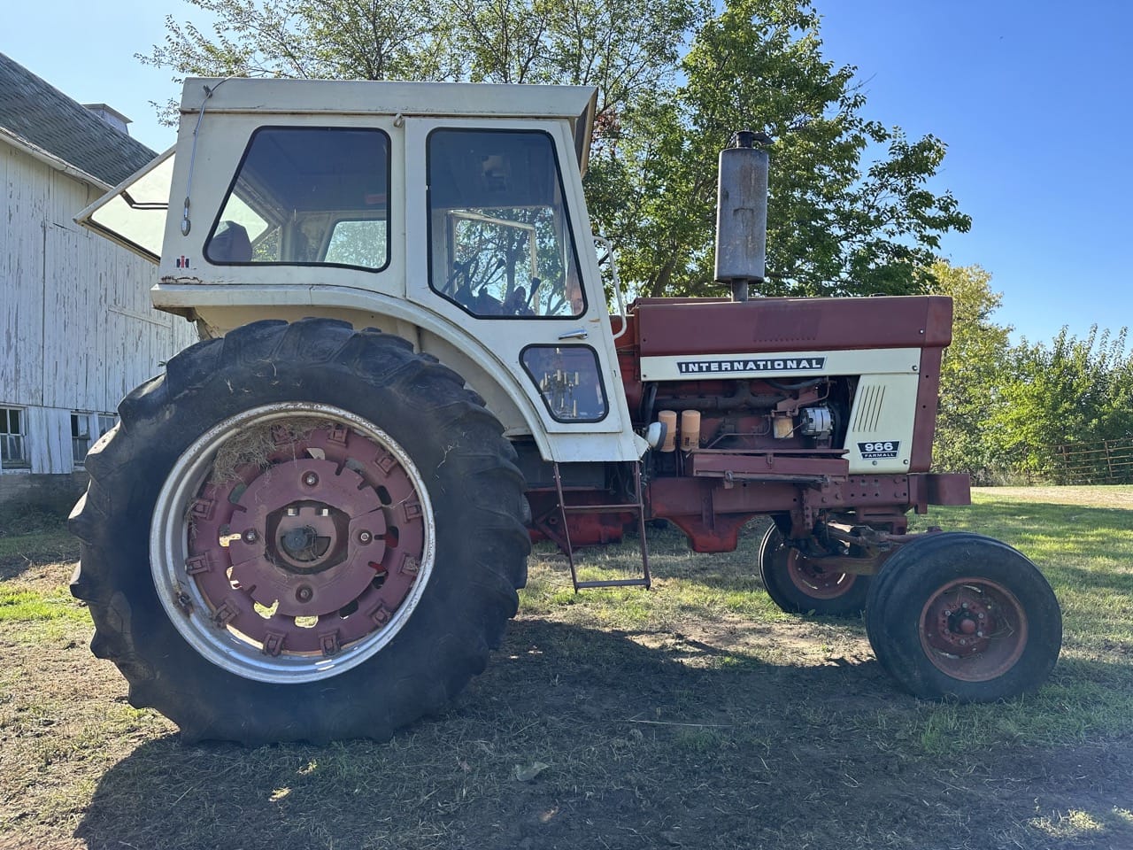 Main image International Harvester 966