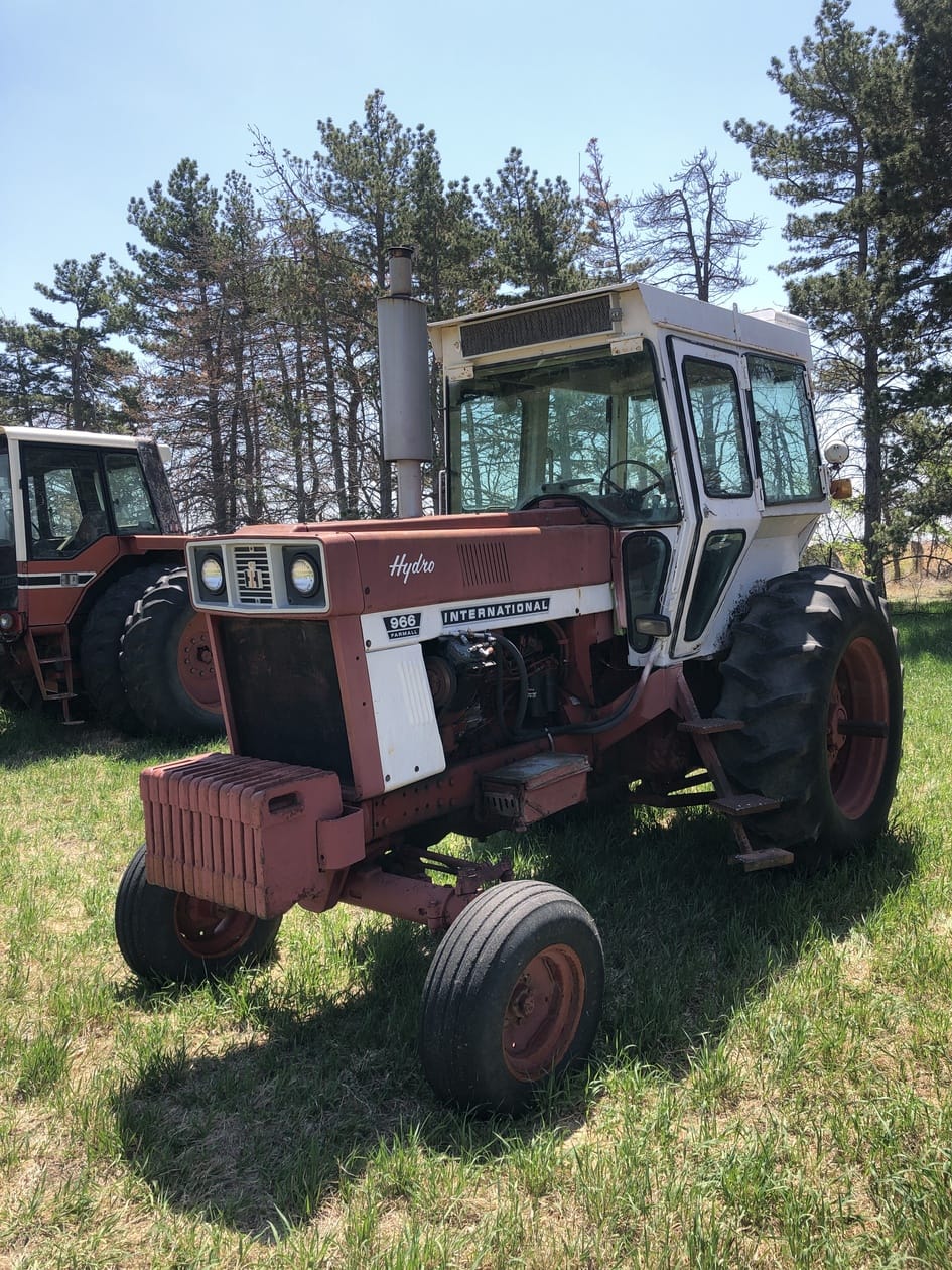 Main image International Harvester 966