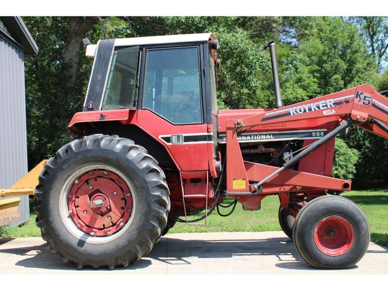 Main image International Harvester 986
