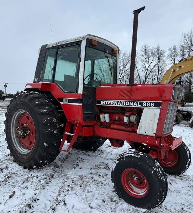 Image of International Harvester 986 equipment image 1