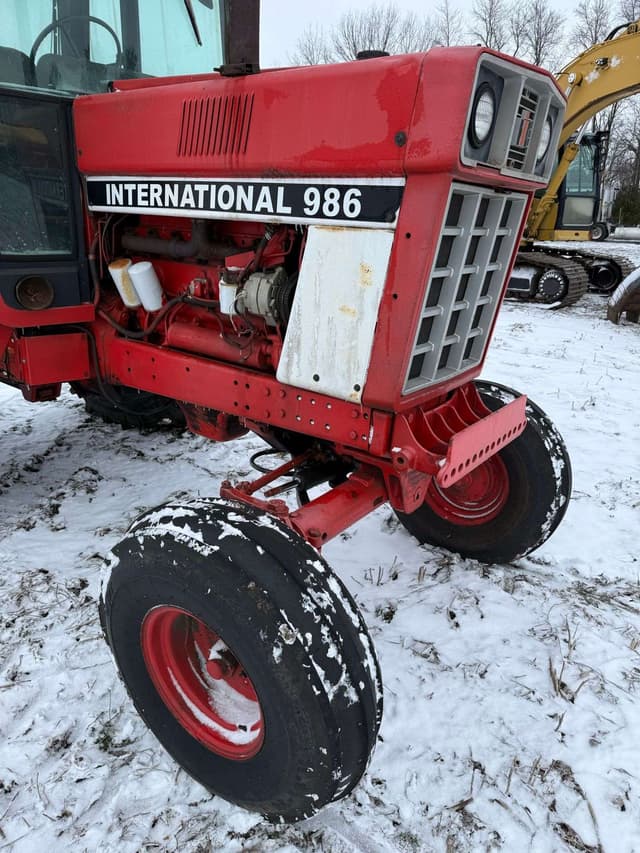 Image of International Harvester 986 equipment image 3
