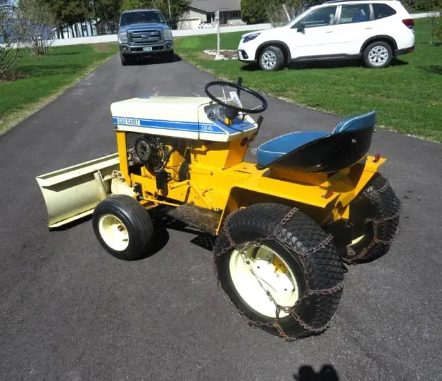 Image of International Harvester Cub Cadet equipment image 4