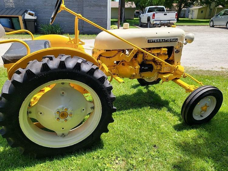 1963 International Harvester Cub Lo Boy Tractors Less Than 40 Hp For