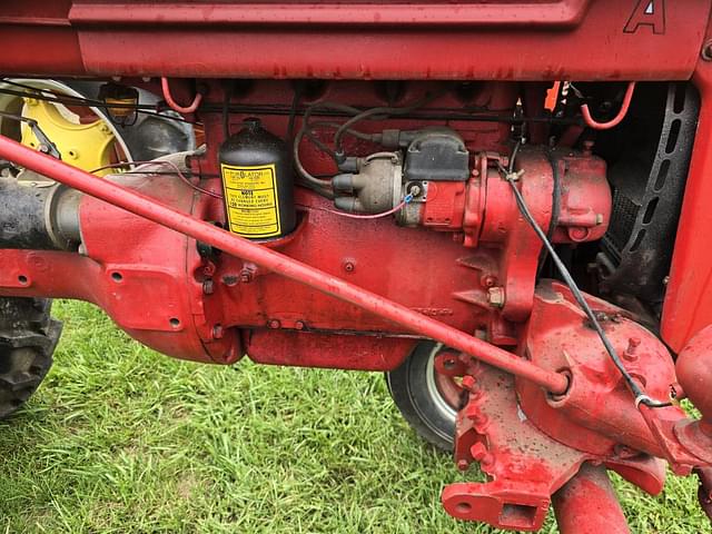 Image of Farmall A equipment image 3