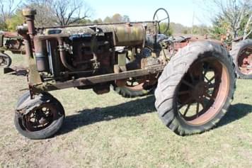Main image Farmall F-20