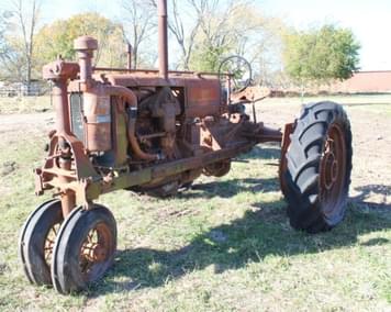 Main image Farmall F-30