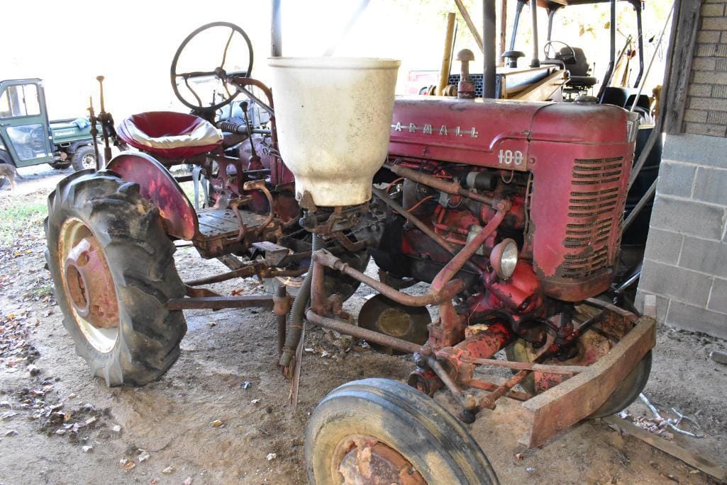 Main image Farmall 100