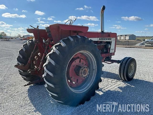 Image of International Harvester 806 equipment image 4