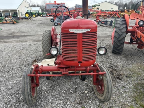 Image of Farmall A equipment image 2