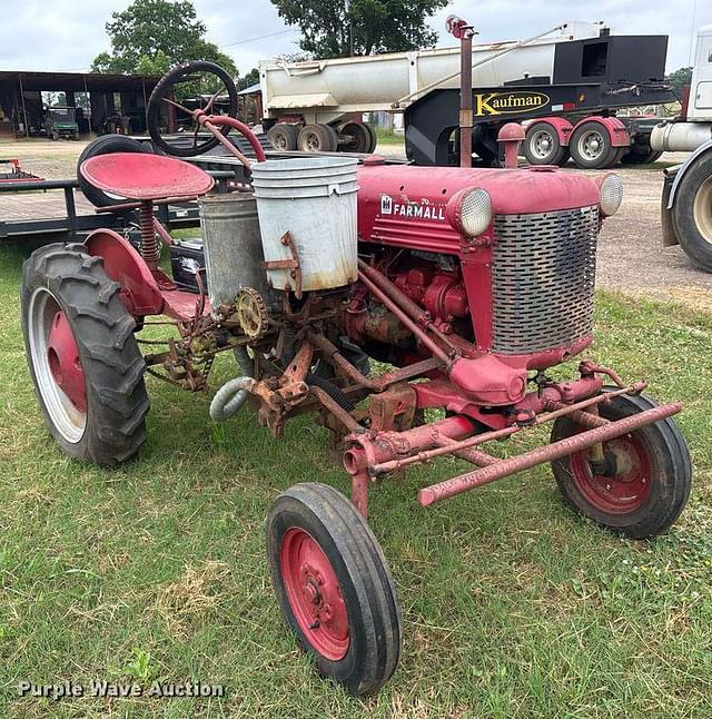 Image of Farmall Cub equipment image 2