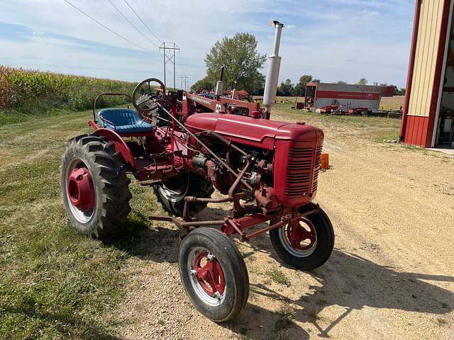 Image of Farmall A equipment image 2