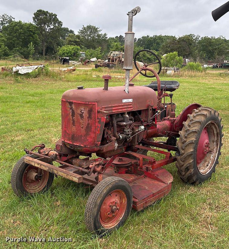 Image of International Harvester Farmall Primary image