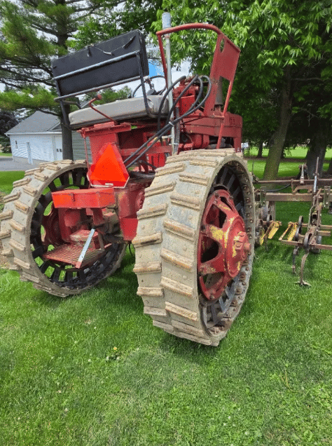 Image of International Harvester Hydro 86 equipment image 2