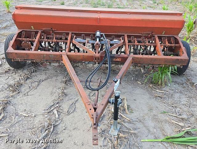 Image of International Harvester 10 equipment image 1