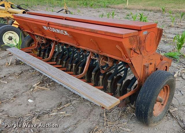 Image of International Harvester 10 equipment image 4