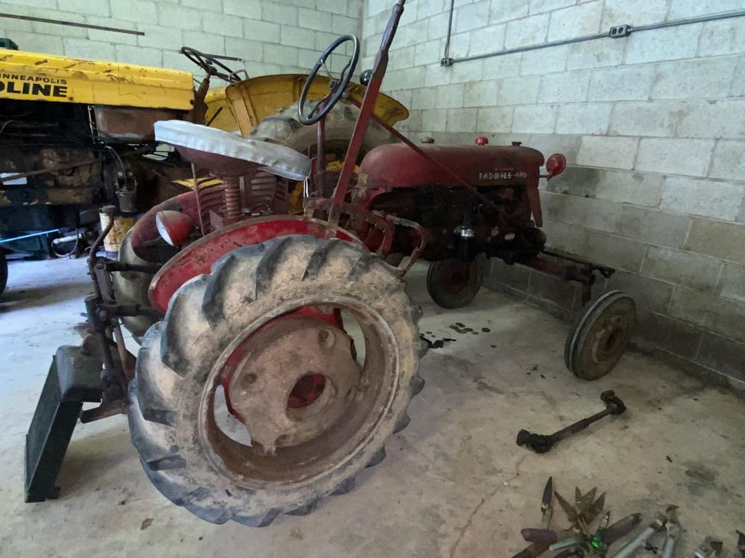 Image of International Harvester Farmall Primary image