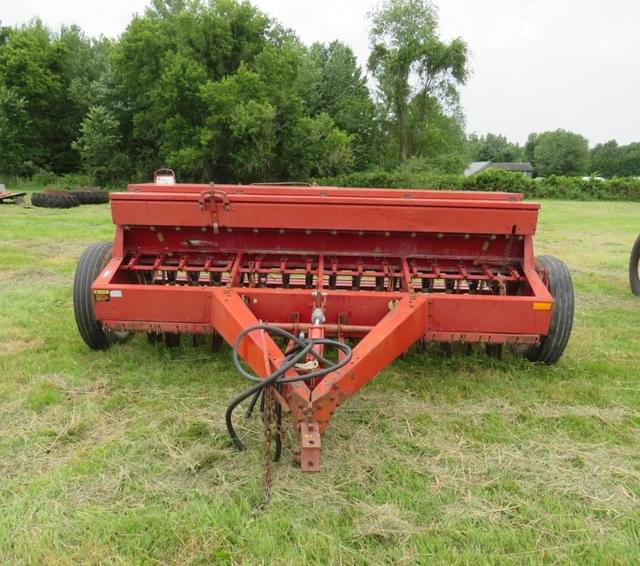 Image of International Harvester 5100 equipment image 1