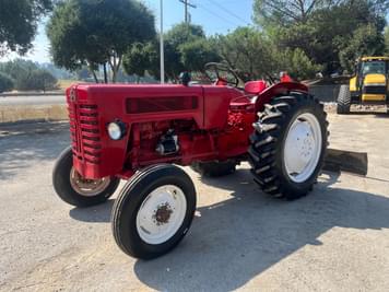 Main image International Harvester B275