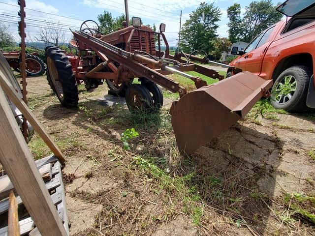 Image of Farmall Super C equipment image 1