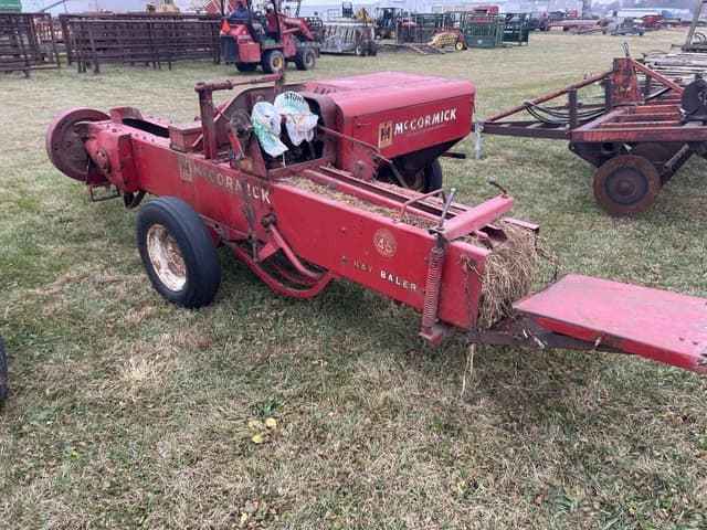Image of International Harvester 46 equipment image 3