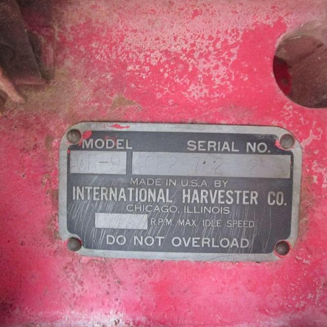 Image of International Harvester WR-9 equipment image 2