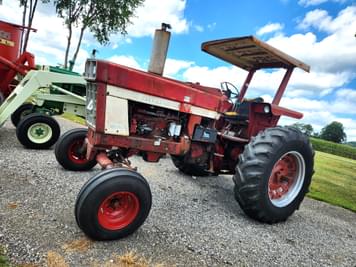 Main image International Harvester 100