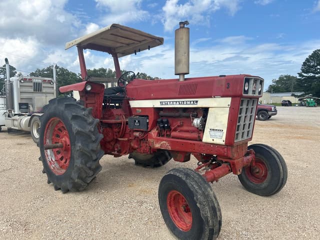 Image of International Harvester Hydro 100 equipment image 4